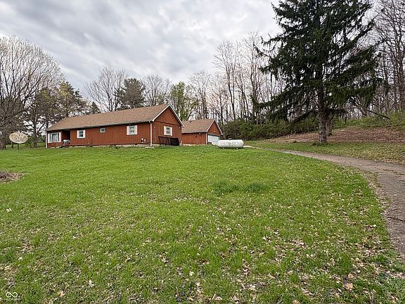 4th image of 9070 N Prairie Rd