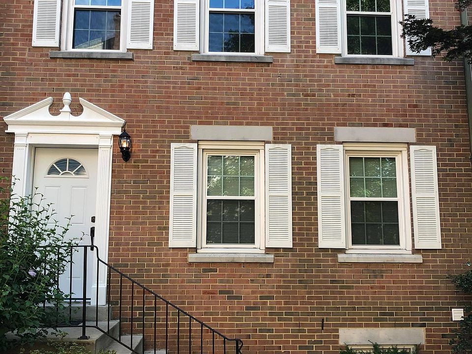 1st image of 7826 Stovall Ct