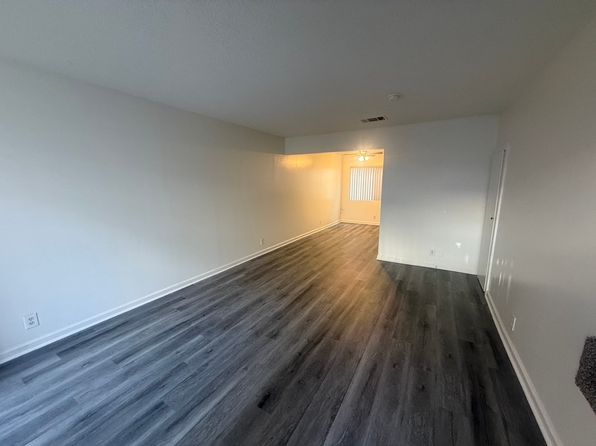 4466 University Ave APT 5
