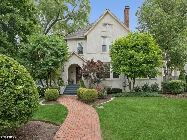 517 N Gary Ave, Wheaton, IL 60187