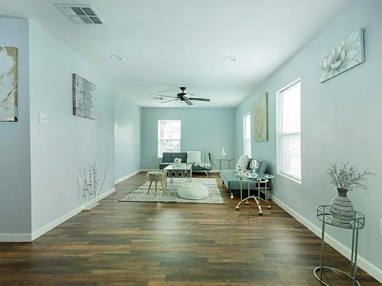 411 Harris Ave — Photo 18