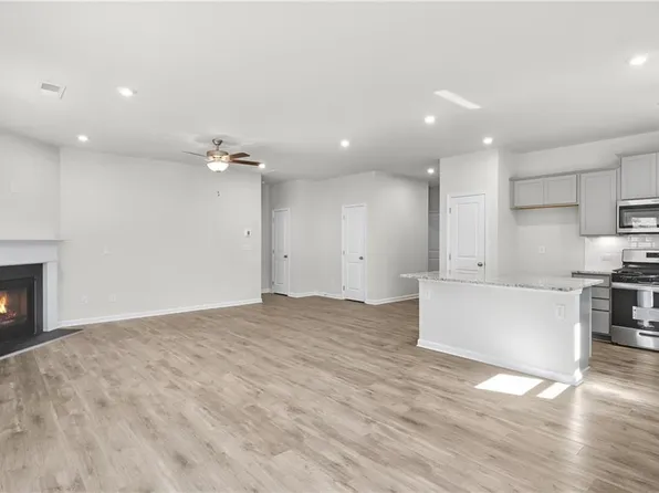 159 Park Ln, Fairburn, GA 30213