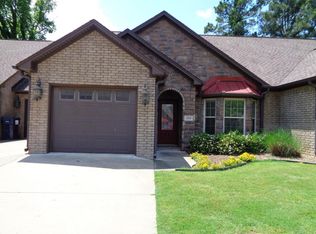 204 W Cobblestone Ct, Russellville, AR 72801