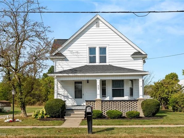 439 N Main St, Polk, OH 44866