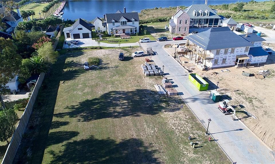 1st image of 2440 Burton Dr