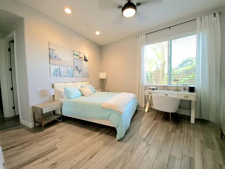 1st Floor Master Suite