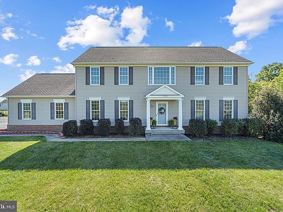 2nd image of 11908 Stonehouse View Ct