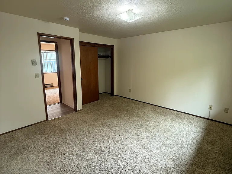 Primary bedroom (Bedroom 3).