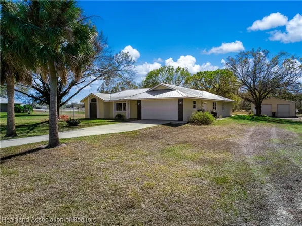 2809 W Unitas Rd, Avon Park, FL 33825