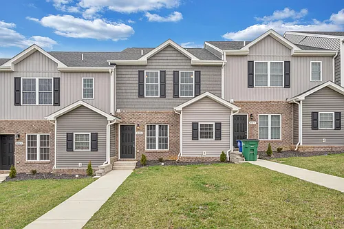 773 Holland Loop Photo 1