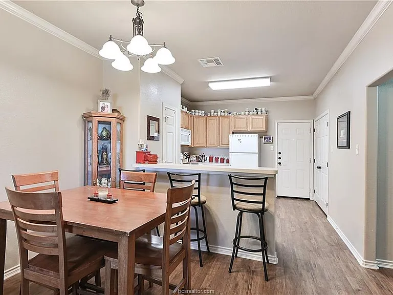 3840 Oldenburg Ln — Photo 3