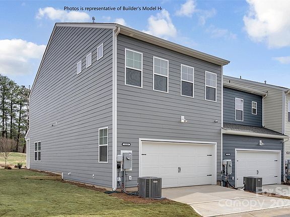 2nd image of 1217 Foundry Dr #101