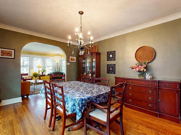5th image of 5439 N Ludlam Ave