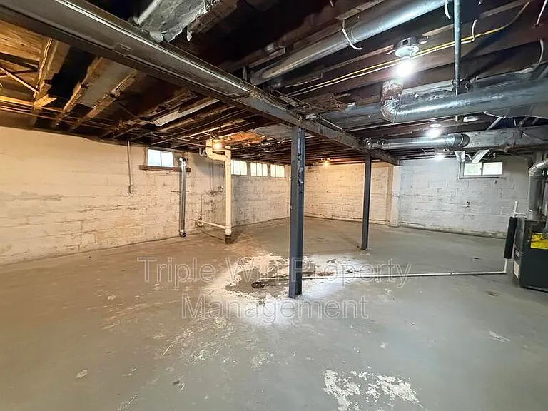 802 Rolwes Ave — Photo 21
