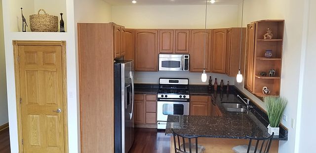 1st image of 1644 W Le Moyne St #2