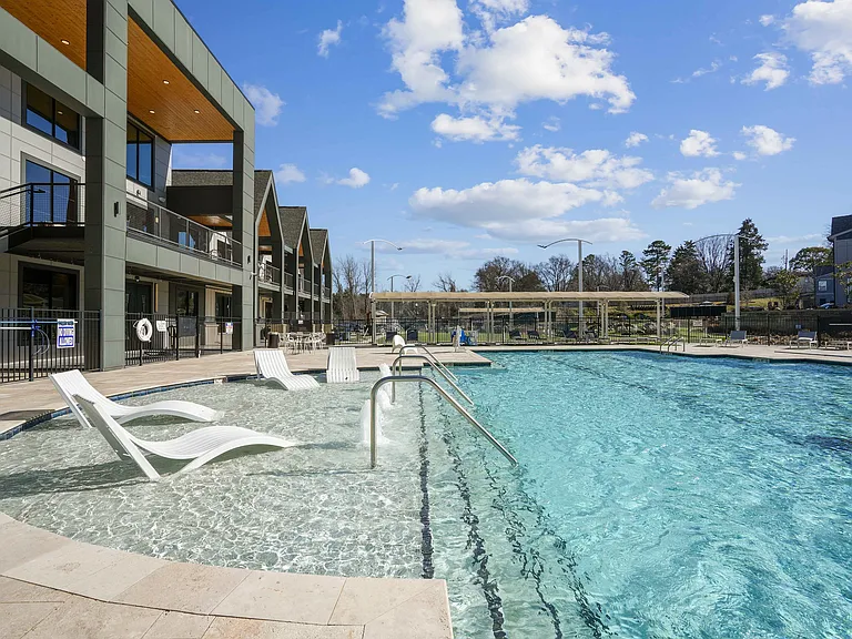 Blu South - Pool