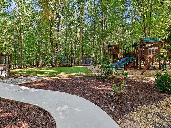 2nd image of 228 Jansmith Ln