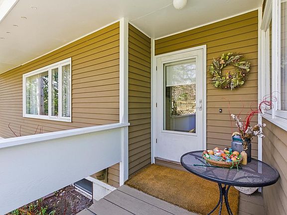 4th image of 3217 Nottingham Way
