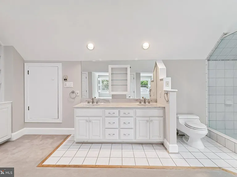 7518 Old Dominion Dr — Photo 34