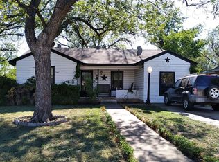 2011 6th St, Brownwood, TX 76801
