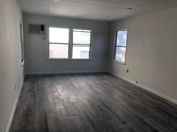 10637 Eastborne Ave, Los Angeles, CA 90024