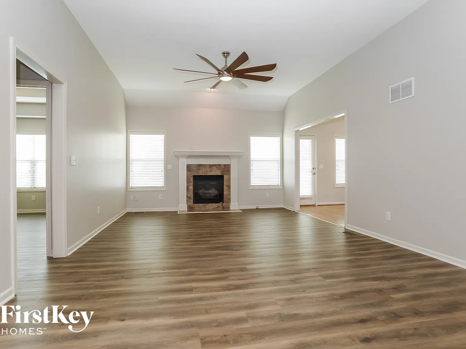 4 bed, 3.0 bath, 2679 sqft, $3,150 — Photo 3