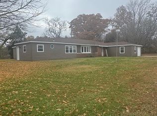 301 W Shawnee St, Bloomfield, MO 63825