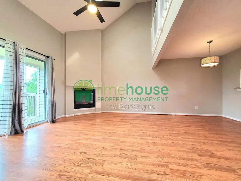 4944 Willow Pointe Ln — Photo 4