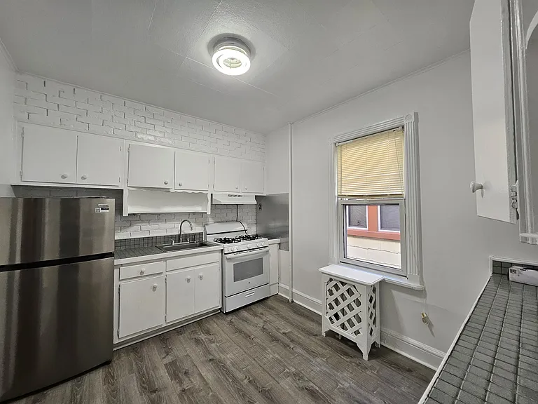 237 62nd St #1 — Photo 9