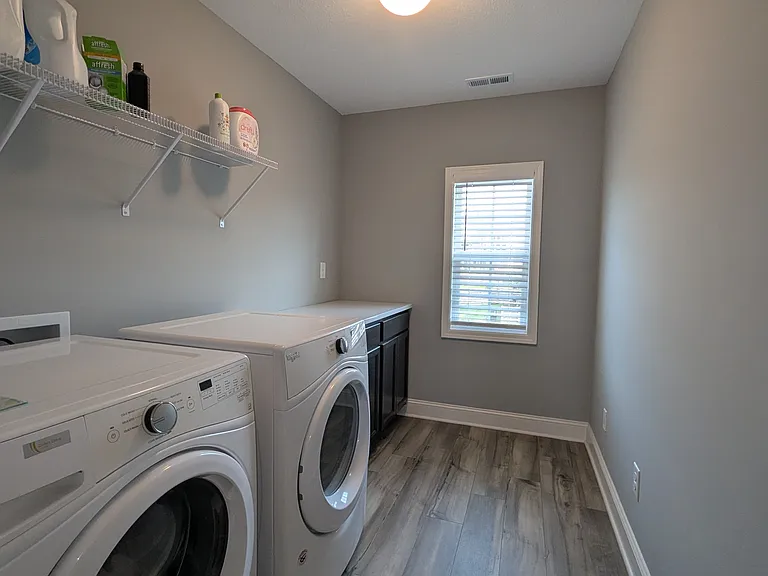 12111 Grand Forks Dr — Photo 24