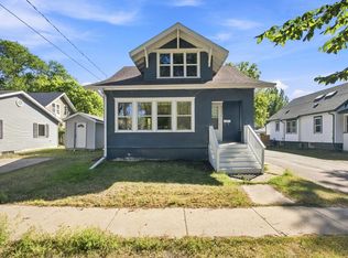1310 11th Ave S, Fargo, ND 58103