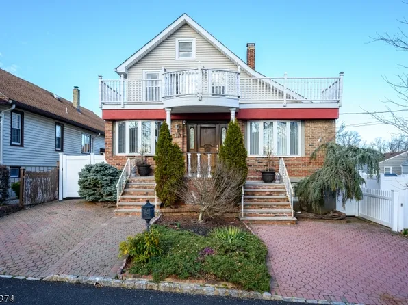 32 Harold Ave, Clark Twp., NJ 07066