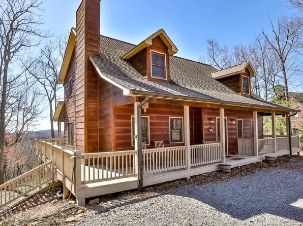 1072 Heatherwood Way, Talking Rock, GA 30175