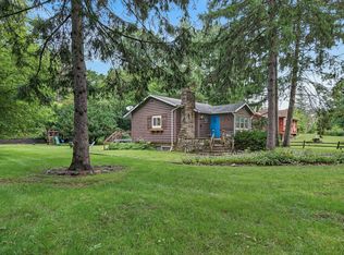 27686 W Rowe Ave, Spring Grove, IL 60081