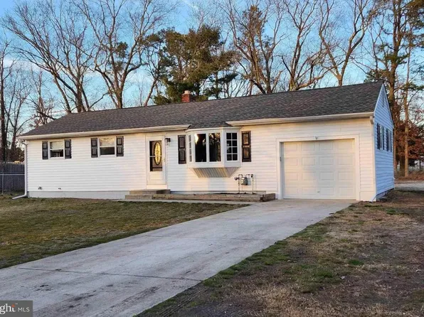 112 Delwyn Ln, Williamstown, NJ 08094