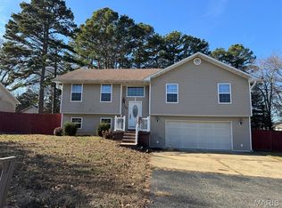 766 Sunny Valley Ln, Poplar Bluff, MO 63901