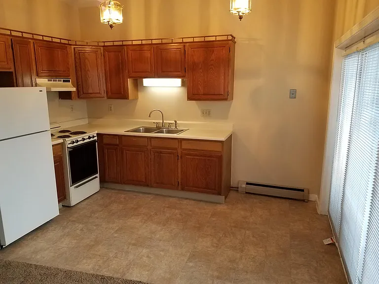 16 Portland Ave Dover, NH 03820 — Photo 5