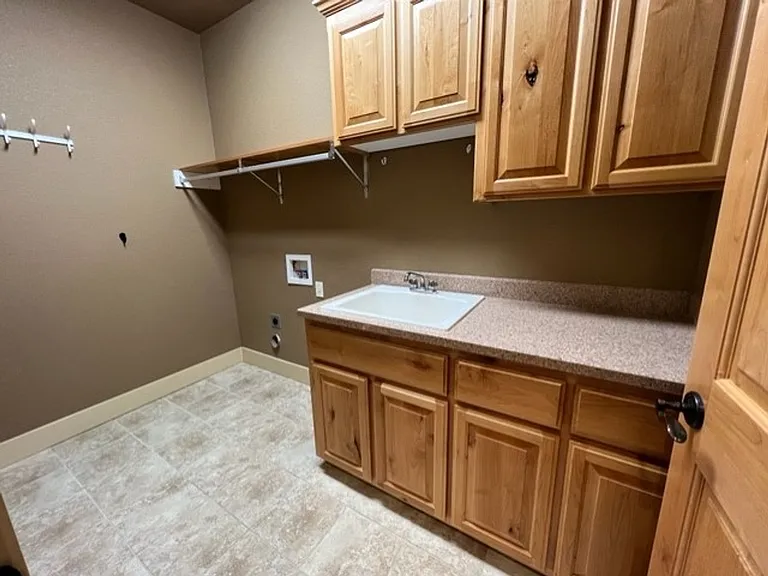 60817 Yellow Leaf St — Photo 15
