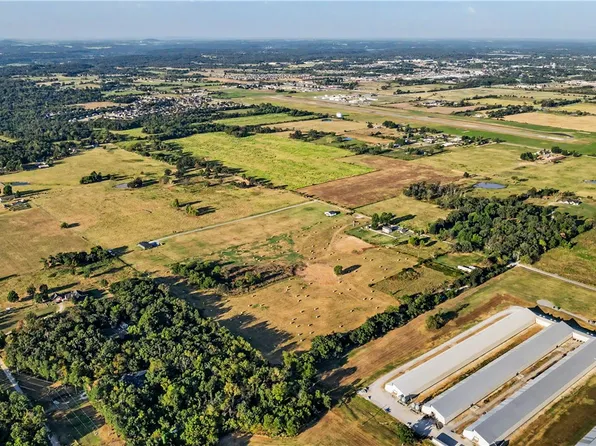 Russel 1, Siloam Springs, AR 72761