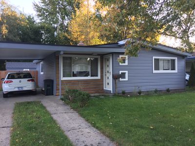 1880 Moorhouse St, Ferndale, MI, 48220