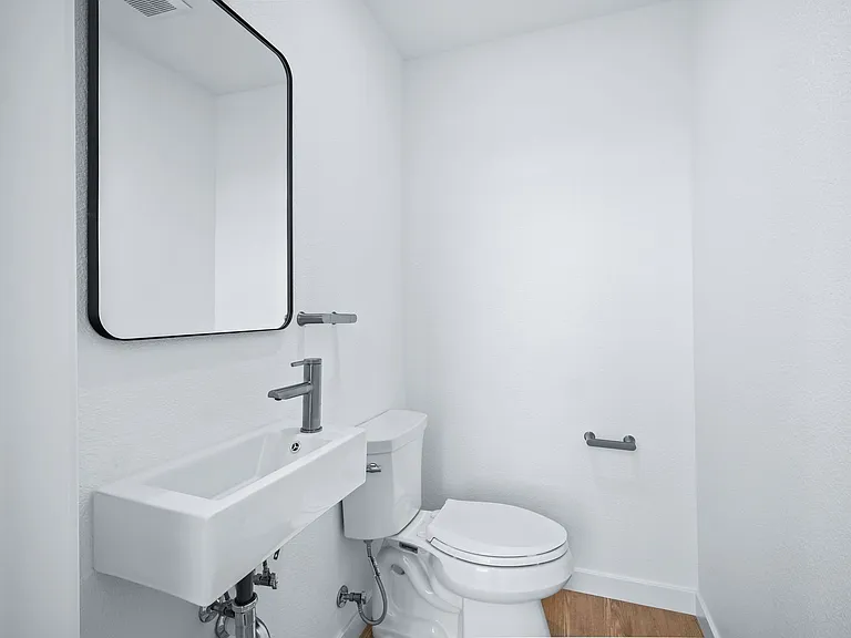 307 Pine St — Photo 13