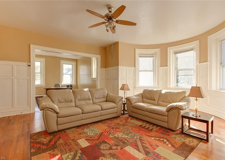 1st image of 3901 Newport Ave #1A
