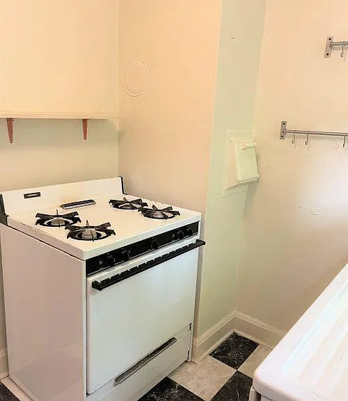 1405 Severn St #B1 — Photo 32