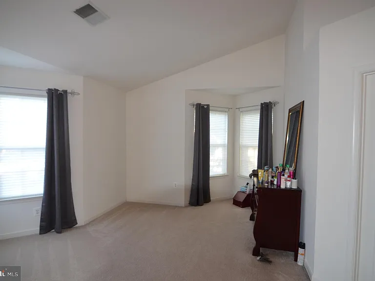 2946 Saxon Flowers Dr — Photo 29