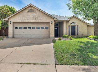 7304 Bennington Dr, Watauga, TX 76148