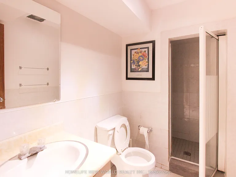 135 Pineway Blvd #LOWER LEVEL — Photo 21