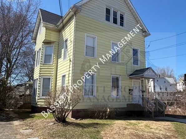 66 Griswold St #3, Meriden, CT 06450