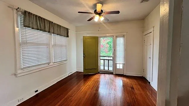2 bed, 1.0 bath, 1000 sqft, $1,200 — Photo 4