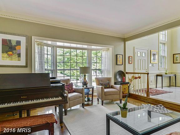 5th image of 5932 Maplewood Park Pl