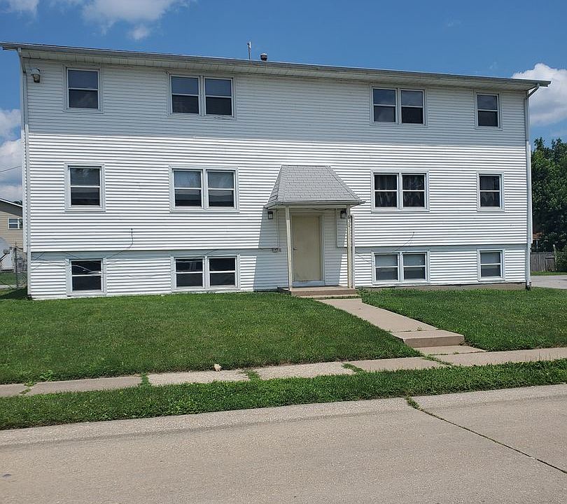 1st image of 636 W 63rd St #5